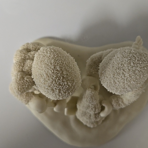 Snowbabies - Picture 2 of 5